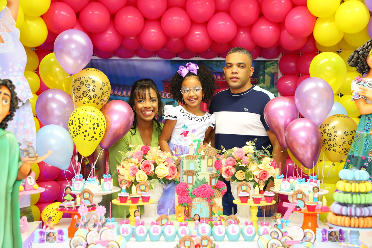 Festa Infantil no tema Encantados em Buffet Infantil em Curitiba Fotografia Decoração Aniversário Menina