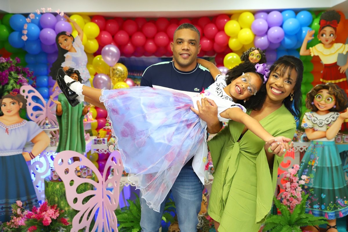 Festa Infantil no tema Encantados em Buffet Infantil em Curitiba Fotografia Decoração Aniversário Menina