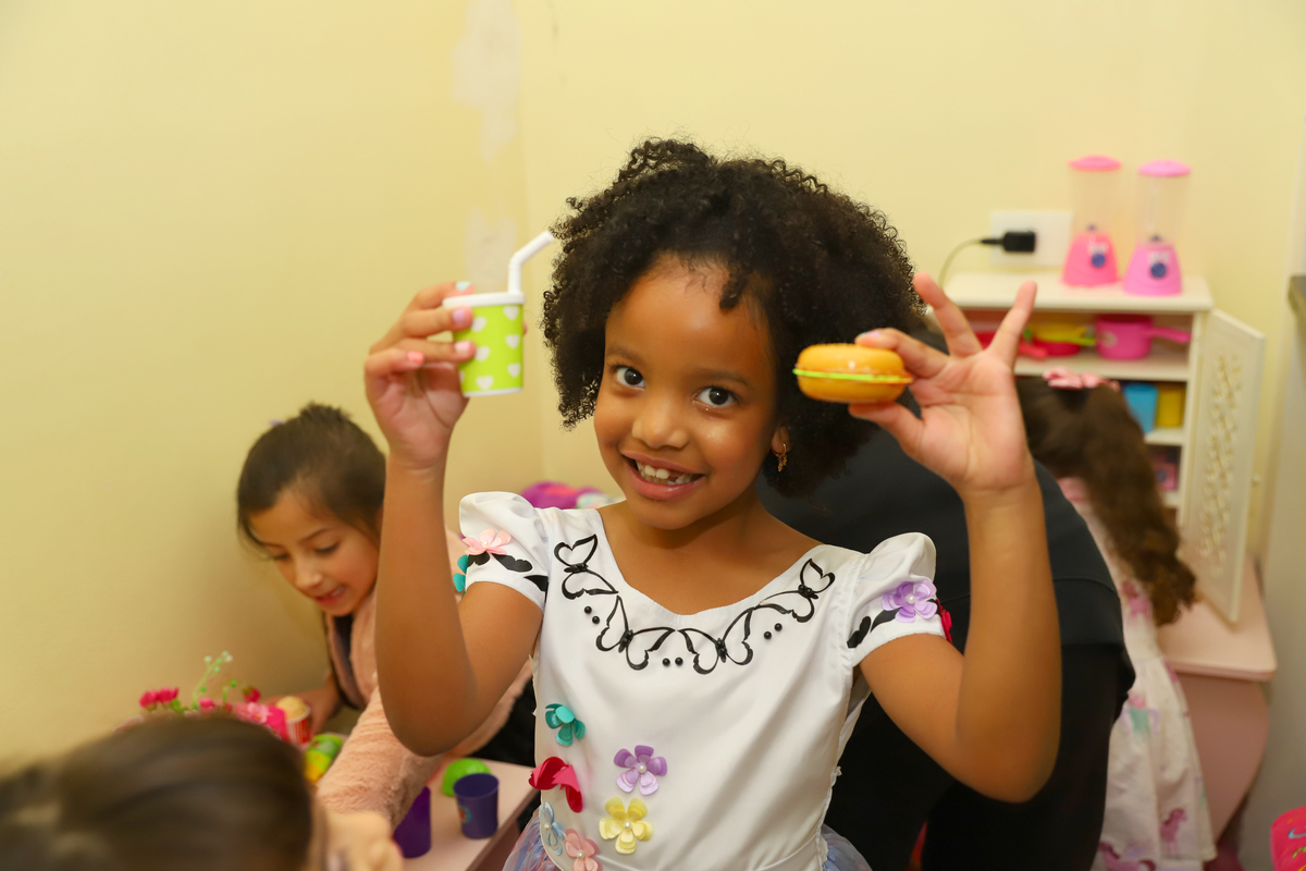 Festa Infantil no tema Encantados em Buffet Infantil em Curitiba Fotografia Decoração Aniversário Menina