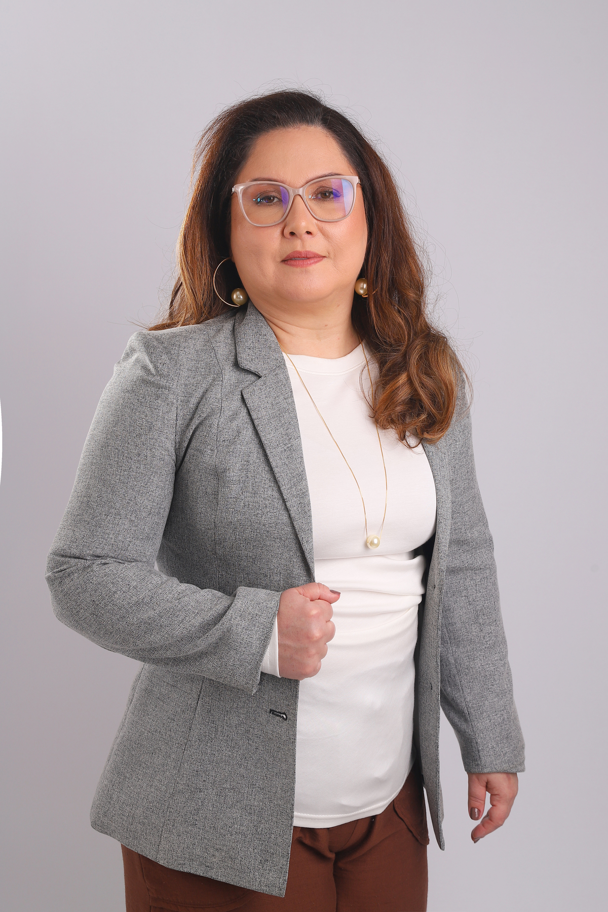 Ensaio corporativo em estúdio para advogado, foto para LinkedIn e currículo