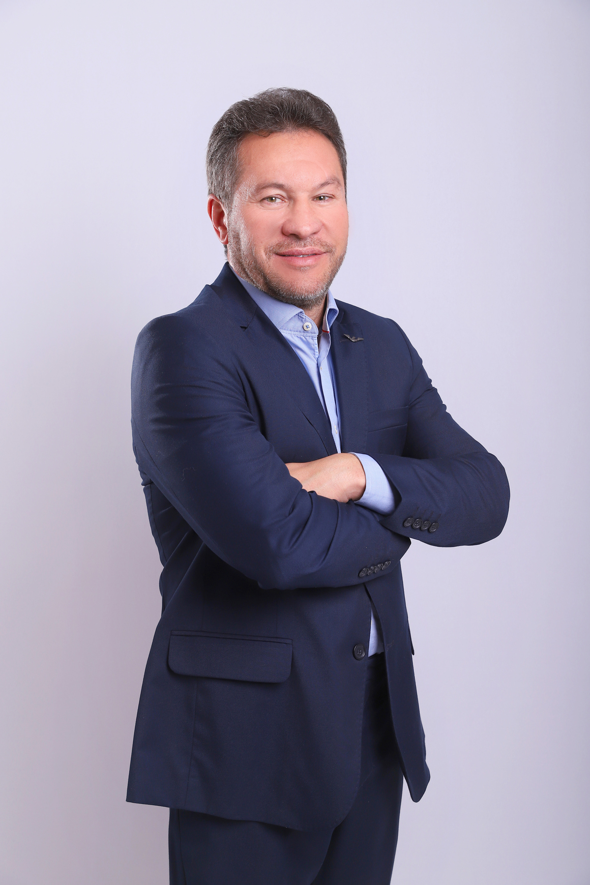 Ensaio fotográfico profissional para candidato político em estúdio em Curitiba