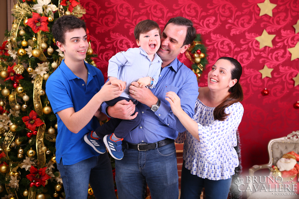 
fotografo Curitiba
Fotografia natal Curitiba, book natal Curitiba, fotografia família natal Curitiba, ensaio natal família Curitiba, fotografia infantil natal Curitiba
