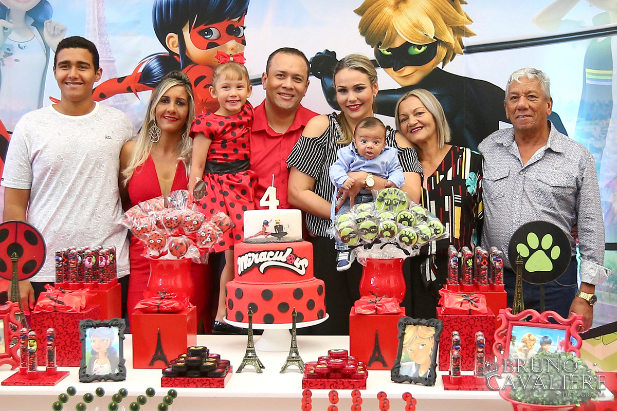 fotografia festa 4 anos martina tema ladybug no buffet kids town em curitiba