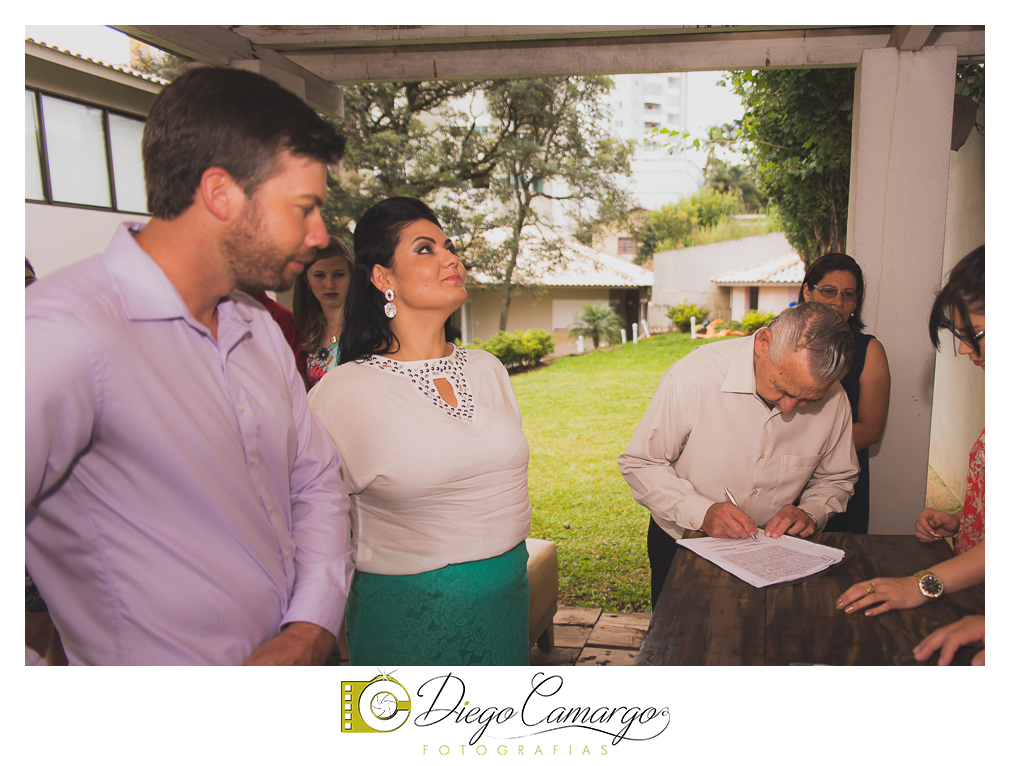 Este foi o registro do casamento da Gisele e do Paulo no cartório de Caçador - SC.