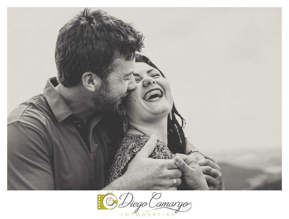 Pré-Wedding da Gisele e Paulo realizado nas cidades de Tangará e Pinheiro Preto. Além da simpatia deste casal, pudemos contemplar este belo visual. Confira um pouco deste ensaio.