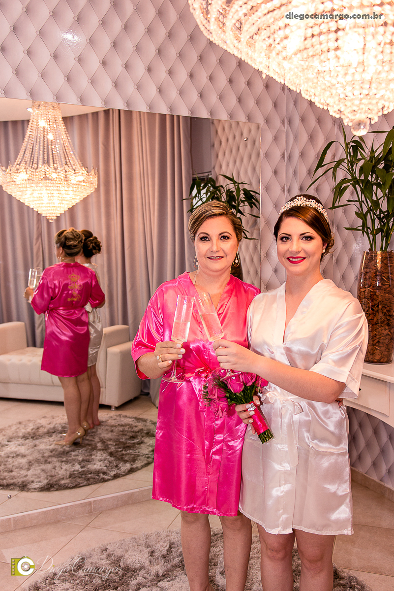 casamento, cacador, videira, fraiburgo, noiva, noivo, maquiagem, vestido, terno, catedral, bolo casamento, luagel, madrinhas, buque, 