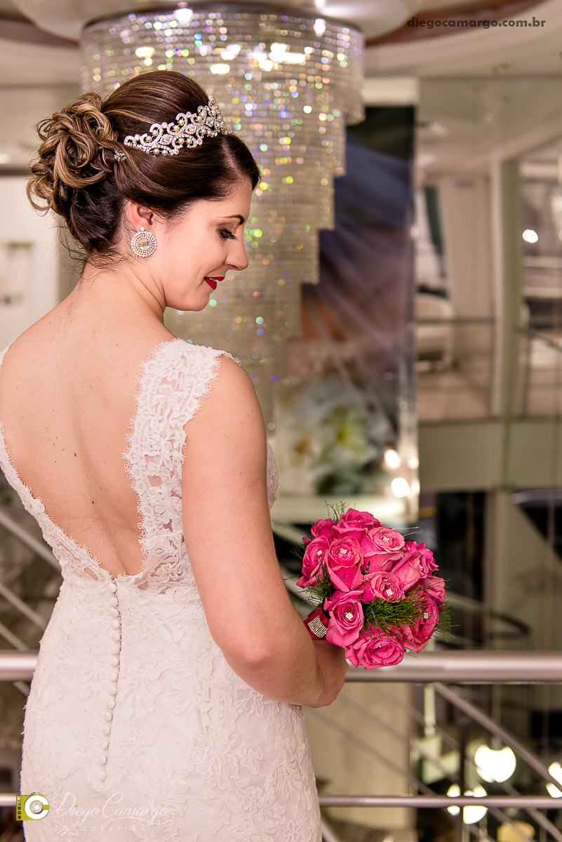 casamento, cacador, videira, fraiburgo, noiva, noivo, maquiagem, vestido, terno, catedral, bolo casamento, luagel, madrinhas, buque, 