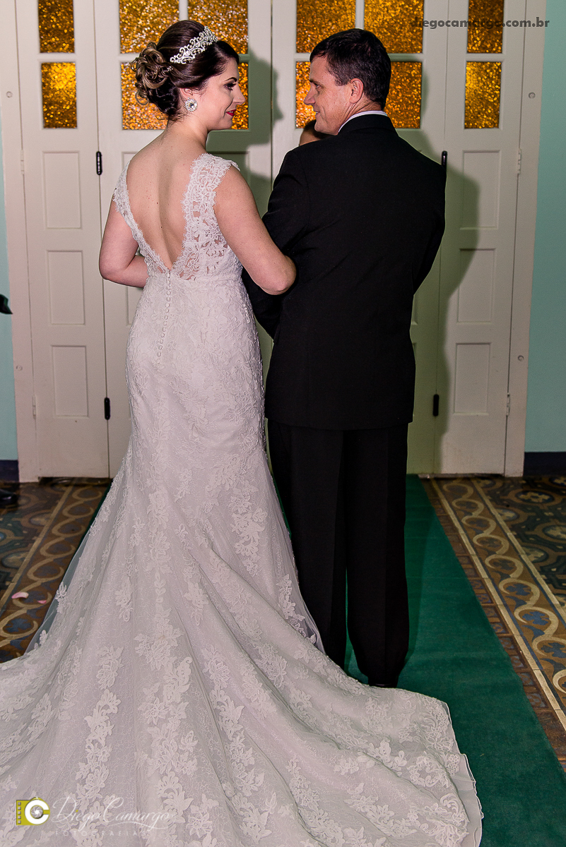 casamento, cacador, videira, fraiburgo, noiva, noivo, maquiagem, vestido, terno, catedral, bolo casamento, luagel, madrinhas, buque, 