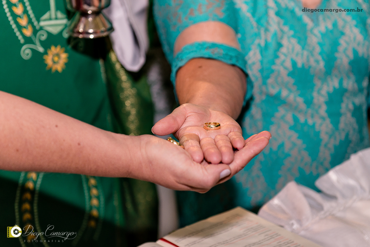 casamento, cacador, videira, fraiburgo, noiva, noivo, maquiagem, vestido, terno, catedral, bolo casamento, luagel, madrinhas, buque, 