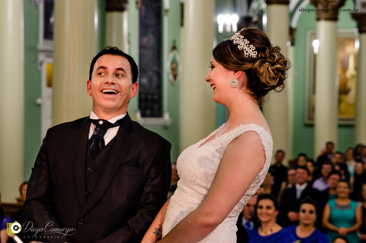 casamento, cacador, videira, fraiburgo, noiva, noivo, maquiagem, vestido, terno, catedral, bolo casamento, luagel, madrinhas, buque, 