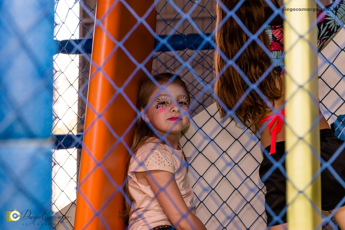 aniversario, maria clara, 4 anos, espuleto, cacador, decoração, festa, infantil, flores, led, doces, bolo, enfeites, brigadeiro, salgadinho, comida, maquiagem, pintura, fotografo, fotografia, fotografo em cacador, familia, amigos, brincadeira, diversão