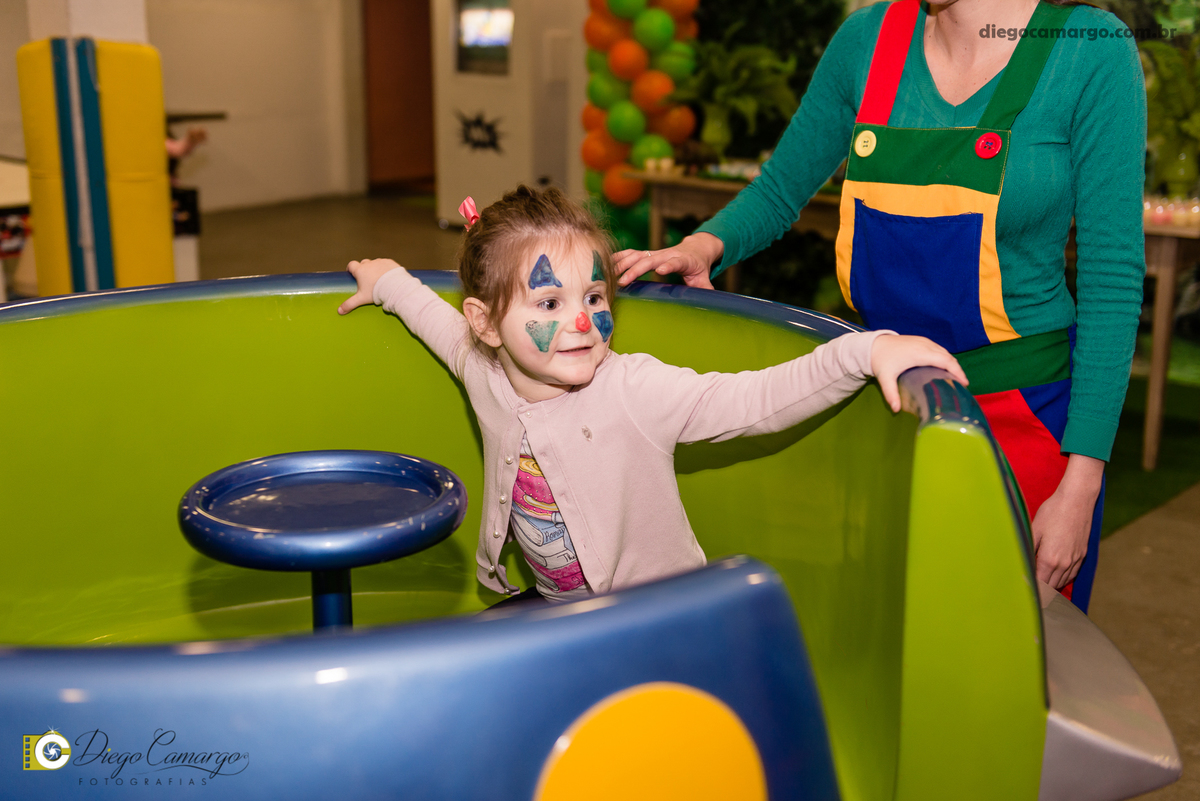 aniversario, espuleto, cacador, dinossauro, jurassic park, bolo, presente, docinho, salgado, brincadeira, ferias