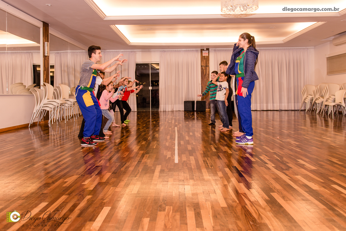 aniversario, espuleto, cacador, dinossauro, jurassic park, bolo, presente, docinho, salgado, brincadeira, ferias