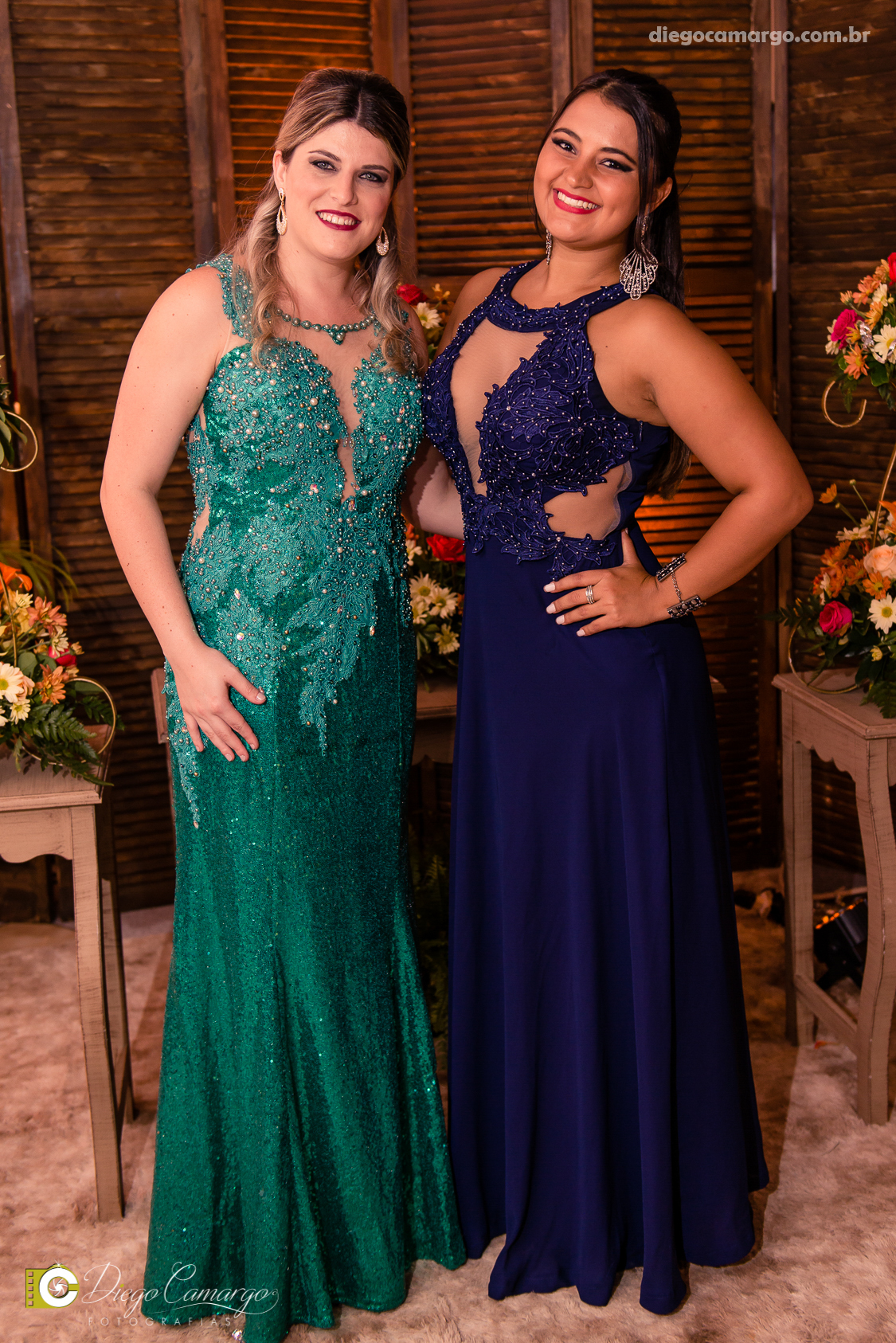 casamento, noivo, pai do noivo, terno, sapato, cinto, vestido, noiva, mae da noiva, brinco, anel, cabelo, maquiagem, salão de beleza, cabeleireiro, flor, buque, rosa, madrinha, ensaio, festa, fotografo, fotografia, caçador, igreja, catedral sao francisco