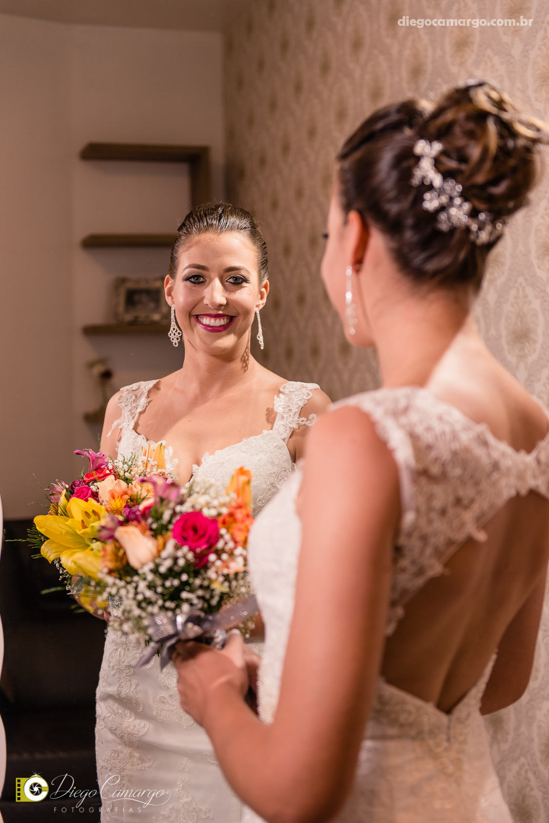 casamento, noivo, pai do noivo, terno, sapato, cinto, vestido, noiva, mae da noiva, brinco, anel, cabelo, maquiagem, salão de beleza, cabeleireiro, flor, buque, rosa, madrinha, ensaio, festa, fotografo, fotografia, caçador, igreja, catedral sao francisco