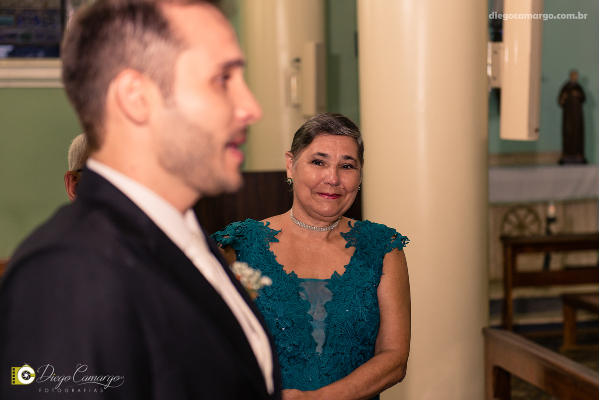 casamento, noivo, pai do noivo, terno, sapato, cinto, vestido, noiva, mae da noiva, brinco, anel, cabelo, maquiagem, salão de beleza, cabeleireiro, flor, buque, rosa, madrinha, ensaio, festa, fotografo, fotografia, caçador, igreja, catedral sao francisco