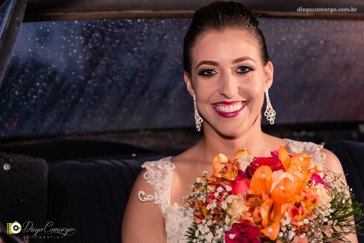 casamento, noivo, pai do noivo, terno, sapato, cinto, vestido, noiva, mae da noiva, brinco, anel, cabelo, maquiagem, salão de beleza, cabeleireiro, flor, buque, rosa, madrinha, ensaio, festa, fotografo, fotografia, caçador, igreja, catedral sao francisco