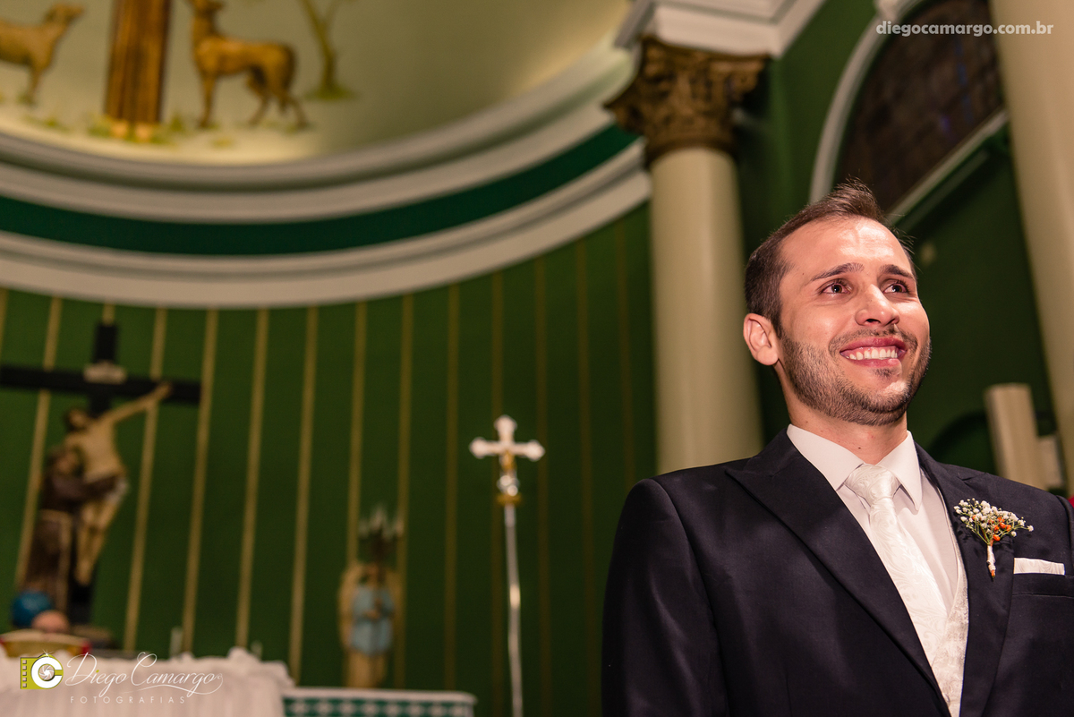 casamento, noivo, pai do noivo, terno, sapato, cinto, vestido, noiva, mae da noiva, brinco, anel, cabelo, maquiagem, salão de beleza, cabeleireiro, flor, buque, rosa, madrinha, ensaio, festa, fotografo, fotografia, caçador, igreja, catedral sao francisco