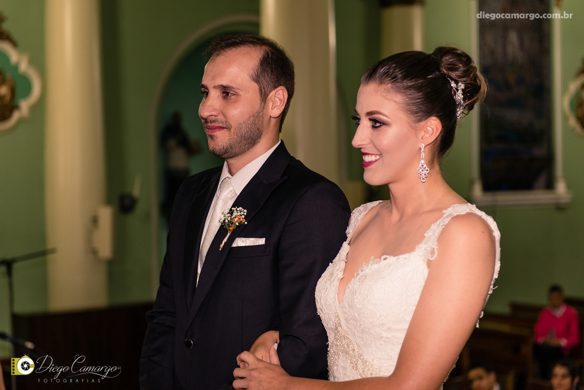 casamento, noivo, pai do noivo, terno, sapato, cinto, vestido, noiva, mae da noiva, brinco, anel, cabelo, maquiagem, salão de beleza, cabeleireiro, flor, buque, rosa, madrinha, ensaio, festa, fotografo, fotografia, caçador, igreja, catedral sao francisco