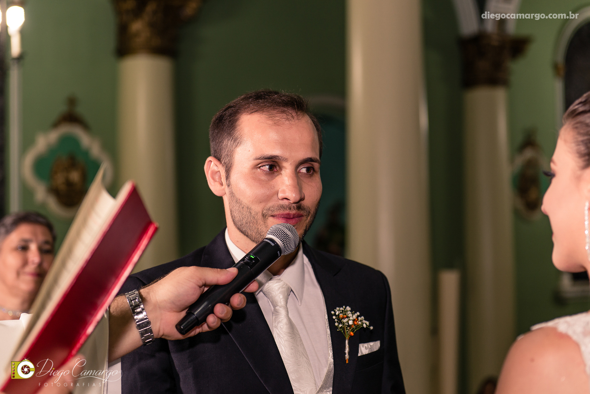 casamento, noivo, pai do noivo, terno, sapato, cinto, vestido, noiva, mae da noiva, brinco, anel, cabelo, maquiagem, salão de beleza, cabeleireiro, flor, buque, rosa, madrinha, ensaio, festa, fotografo, fotografia, caçador, igreja, catedral sao francisco