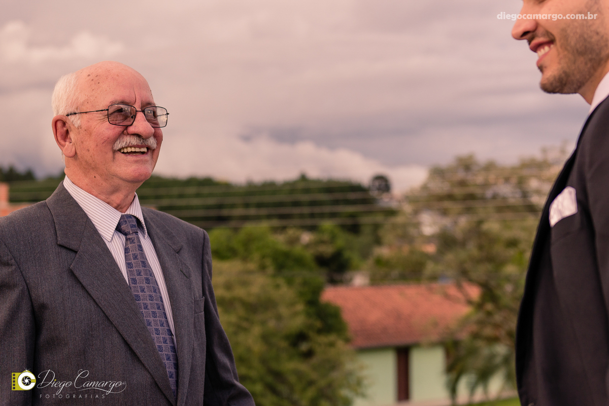 casamento, noivo, pai do noivo, terno, sapato, cinto, vestido, noiva, mae da noiva, brinco, anel, cabelo, maquiagem, salão de beleza, cabeleireiro, flor, buque, rosa, madrinha, ensaio, festa, fotografo, fotografia, caçador, igreja, catedral sao francisco