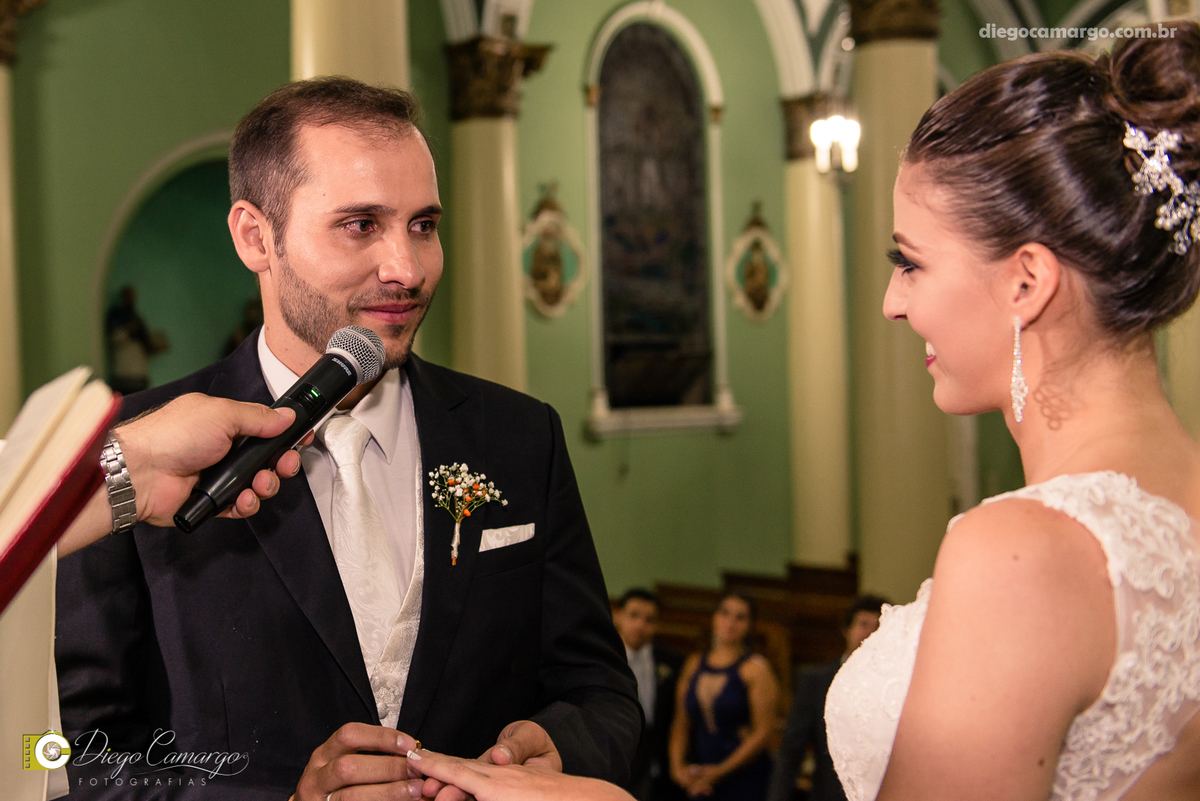 casamento, noivo, pai do noivo, terno, sapato, cinto, vestido, noiva, mae da noiva, brinco, anel, cabelo, maquiagem, salão de beleza, cabeleireiro, flor, buque, rosa, madrinha, ensaio, festa, fotografo, fotografia, caçador, igreja, catedral sao francisco