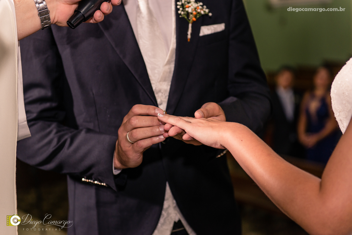 casamento, noivo, pai do noivo, terno, sapato, cinto, vestido, noiva, mae da noiva, brinco, anel, cabelo, maquiagem, salão de beleza, cabeleireiro, flor, buque, rosa, madrinha, ensaio, festa, fotografo, fotografia, caçador, igreja, catedral sao francisco