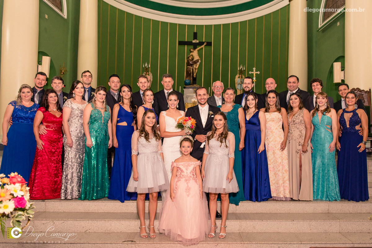 casamento, noivo, pai do noivo, terno, sapato, cinto, vestido, noiva, mae da noiva, brinco, anel, cabelo, maquiagem, salão de beleza, cabeleireiro, flor, buque, rosa, madrinha, ensaio, festa, fotografo, fotografia, caçador, igreja, catedral sao francisco