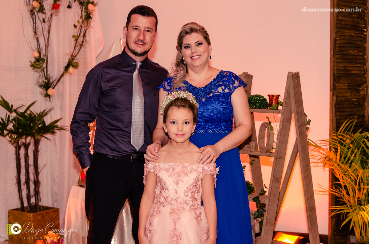 casamento, noivo, pai do noivo, terno, sapato, cinto, vestido, noiva, mae da noiva, brinco, anel, cabelo, maquiagem, salão de beleza, cabeleireiro, flor, buque, rosa, madrinha, ensaio, festa, fotografo, fotografia, caçador, igreja, catedral sao francisco