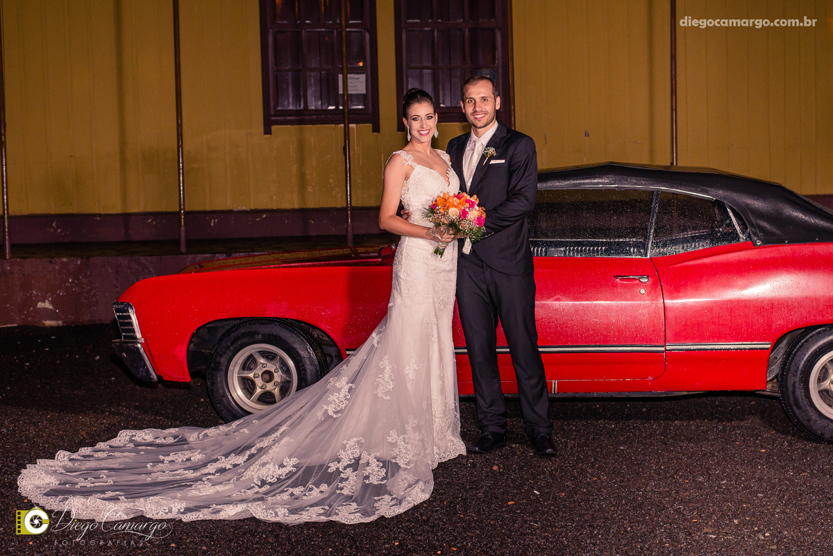 casamento, noivo, pai do noivo, terno, sapato, cinto, vestido, noiva, mae da noiva, brinco, anel, cabelo, maquiagem, salão de beleza, cabeleireiro, flor, buque, rosa, madrinha, ensaio, festa, fotografo, fotografia, caçador, igreja, catedral sao francisco