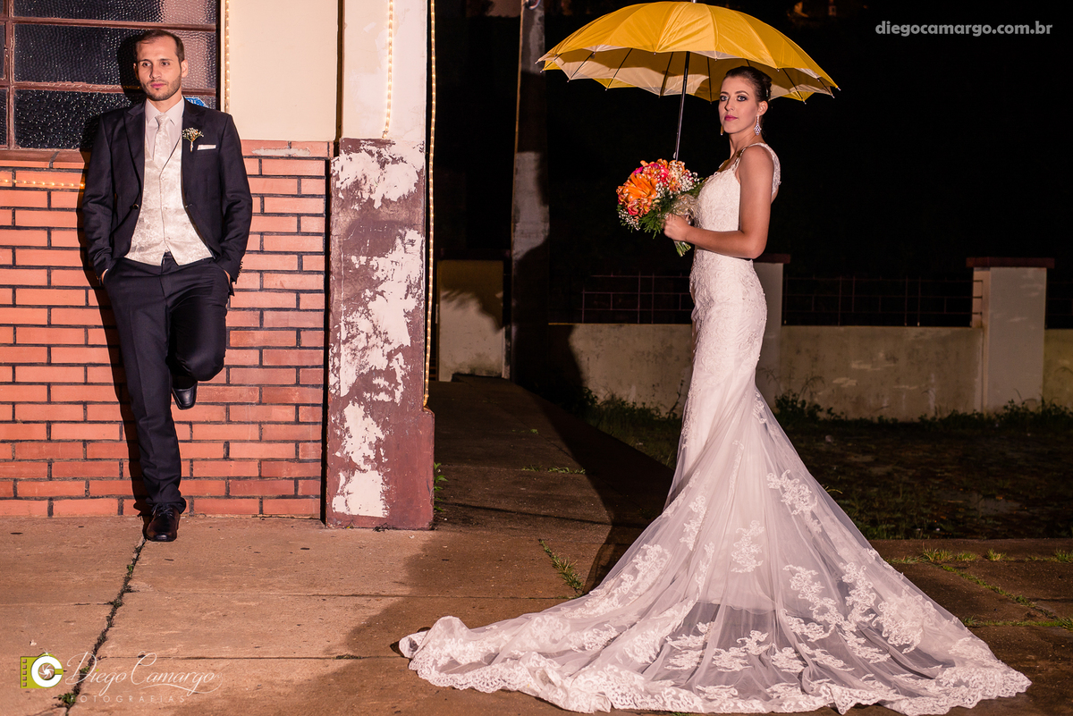 casamento, noivo, pai do noivo, terno, sapato, cinto, vestido, noiva, mae da noiva, brinco, anel, cabelo, maquiagem, salão de beleza, cabeleireiro, flor, buque, rosa, madrinha, ensaio, festa, fotografo, fotografia, caçador, igreja, catedral sao francisco