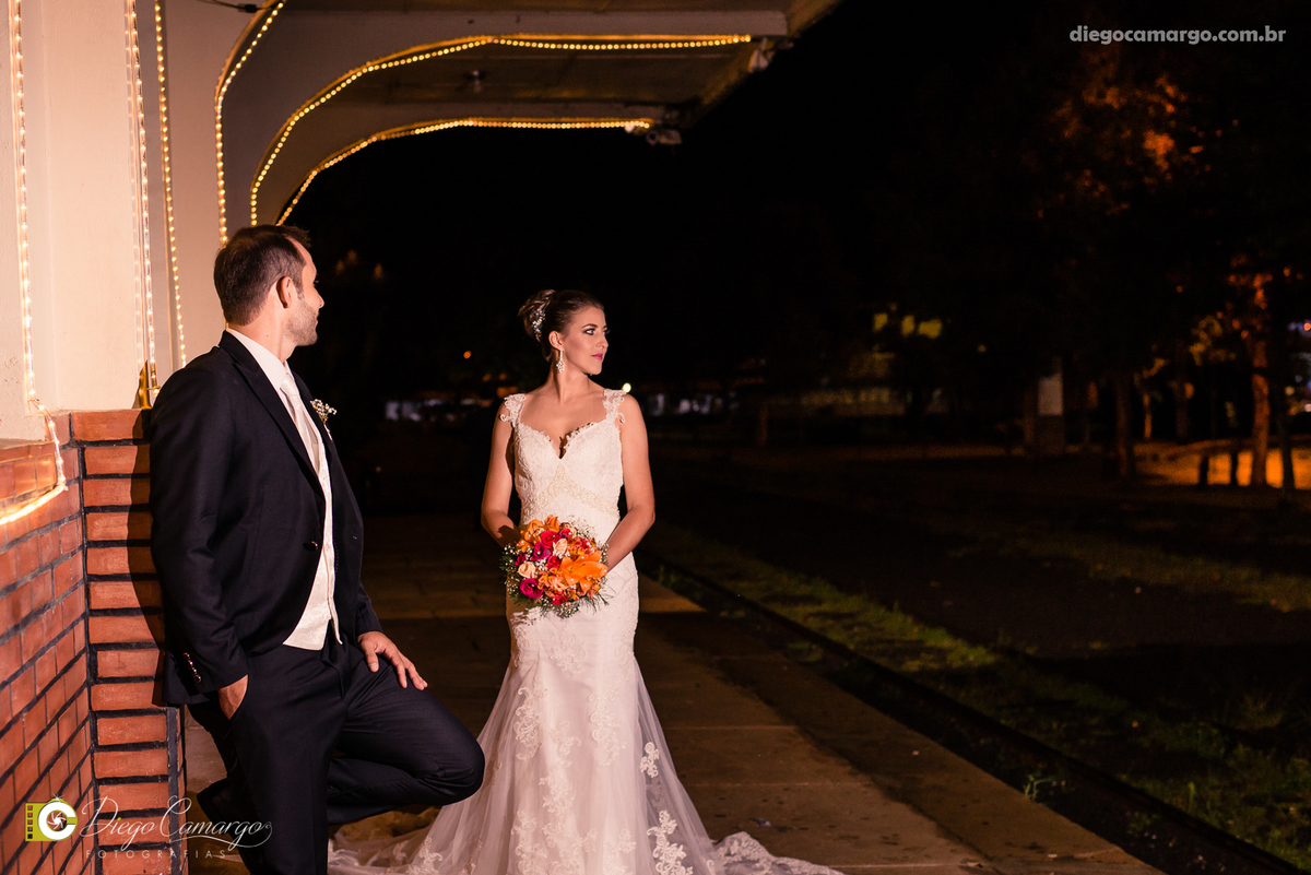 casamento, noivo, pai do noivo, terno, sapato, cinto, vestido, noiva, mae da noiva, brinco, anel, cabelo, maquiagem, salão de beleza, cabeleireiro, flor, buque, rosa, madrinha, ensaio, festa, fotografo, fotografia, caçador, igreja, catedral sao francisco
