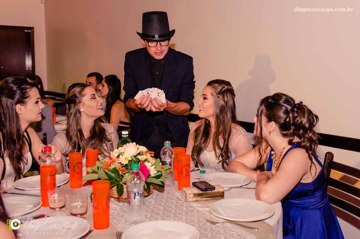 casamento, noivo, pai do noivo, terno, sapato, cinto, vestido, noiva, mae da noiva, brinco, anel, cabelo, maquiagem, salão de beleza, cabeleireiro, flor, buque, rosa, madrinha, ensaio, festa, fotografo, fotografia, caçador, igreja, catedral sao francisco