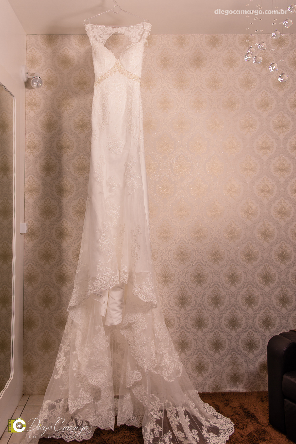 casamento, noivo, pai do noivo, terno, sapato, cinto, vestido, noiva, mae da noiva, brinco, anel, cabelo, maquiagem, salão de beleza, cabeleireiro, flor, buque, rosa, madrinha, ensaio, festa, fotografo, fotografia, caçador, igreja, catedral sao francisco