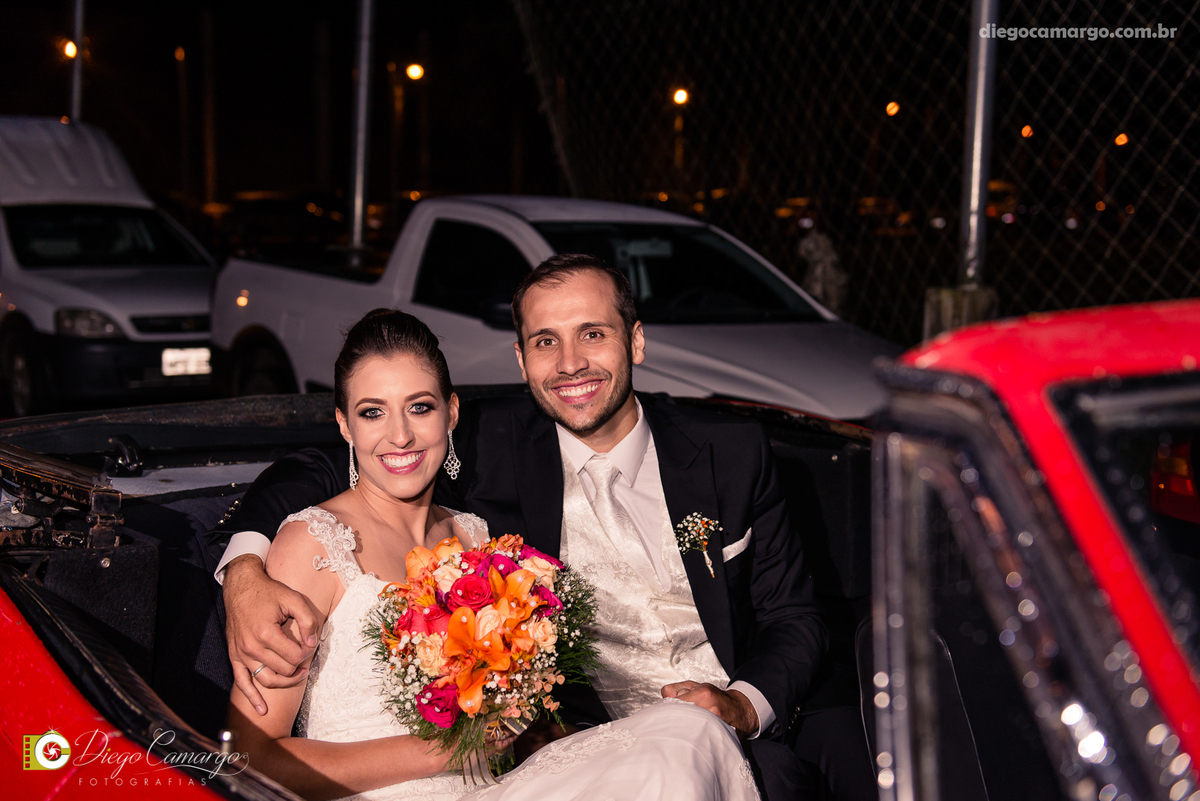 casamento, noivo, pai do noivo, terno, sapato, cinto, vestido, noiva, mae da noiva, brinco, anel, cabelo, maquiagem, salão de beleza, cabeleireiro, flor, buque, rosa, madrinha, ensaio, festa, fotografo, fotografia, caçador, igreja, catedral sao francisco