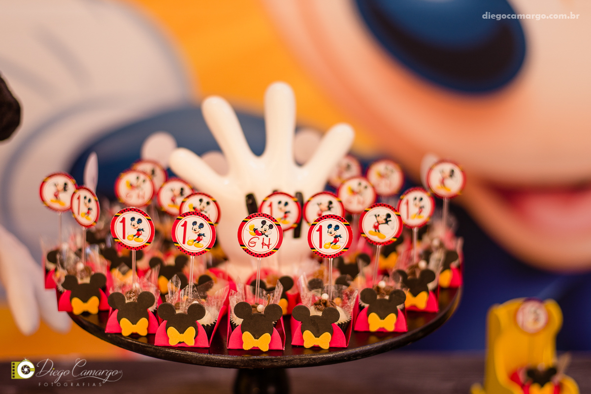 aniversario, festa infantil, bebe, 1 ano, brincadeira, doce, salgadinho, bolo, decoração, brinquedo, espuleto, juce decoracao, familia