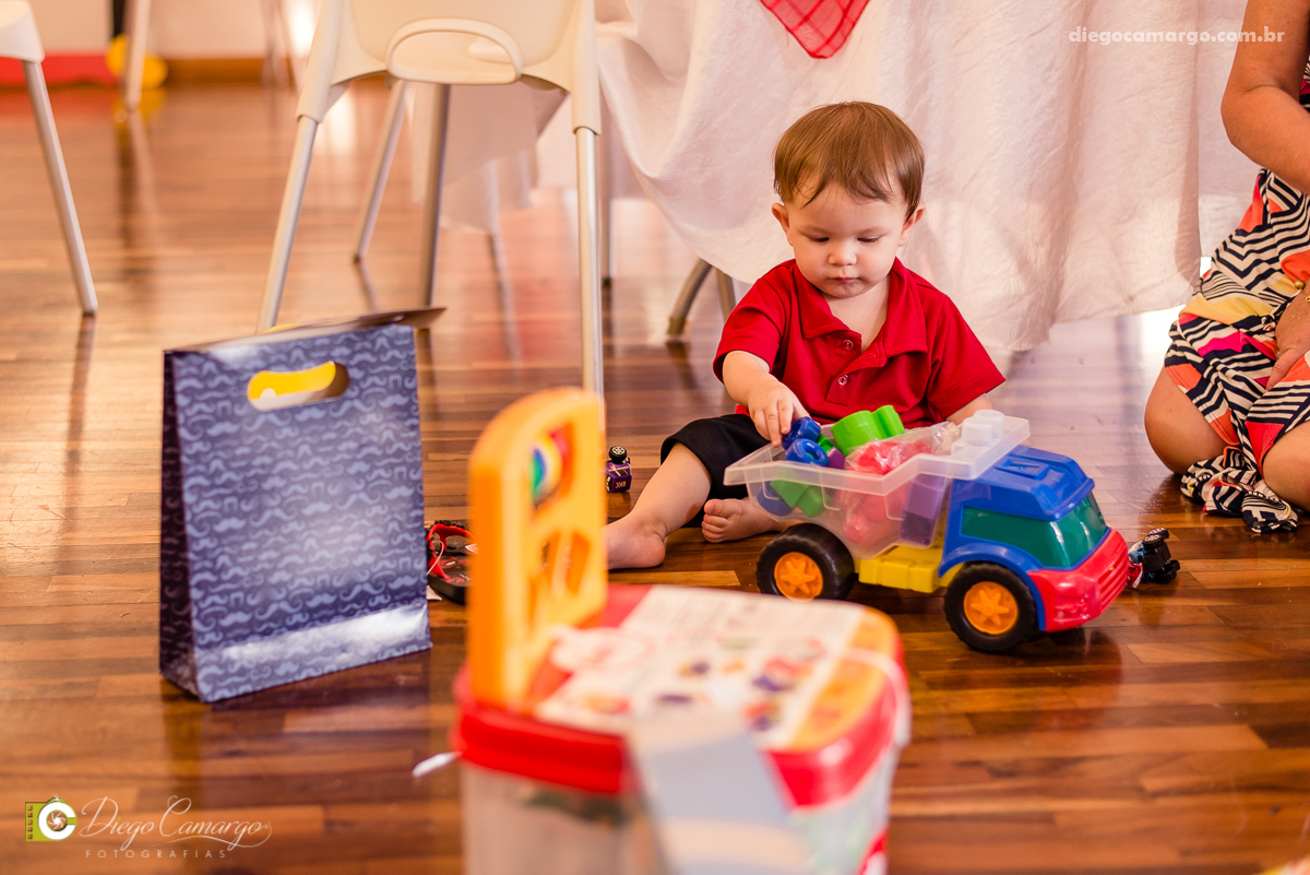 aniversario, festa infantil, bebe, 1 ano, brincadeira, doce, salgadinho, bolo, decoração, brinquedo, espuleto, juce decoracao, familia