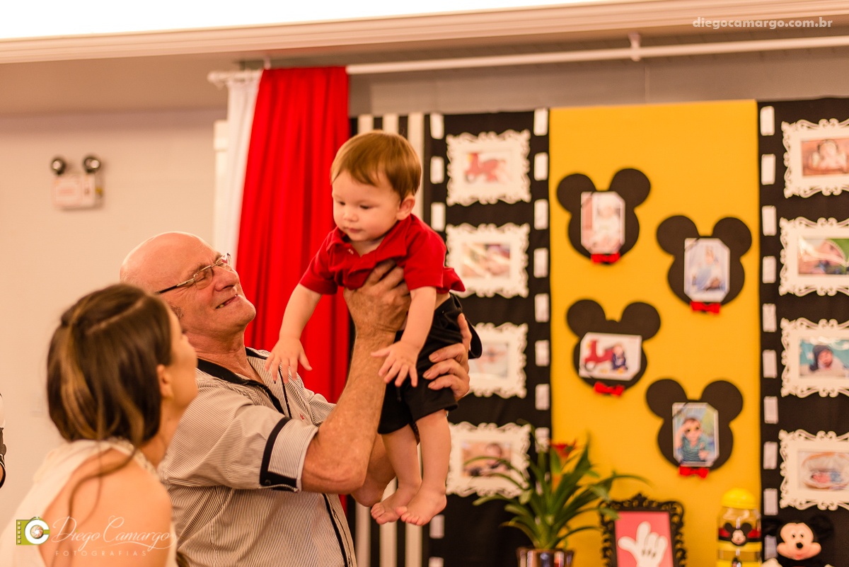 aniversario, festa infantil, bebe, 1 ano, brincadeira, doce, salgadinho, bolo, decoração, brinquedo, espuleto, juce decoracao, familia