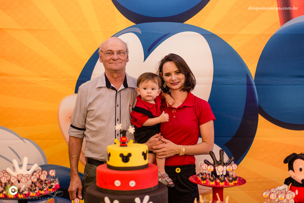aniversario, festa infantil, bebe, 1 ano, brincadeira, doce, salgadinho, bolo, decoração, brinquedo, espuleto, juce decoracao, familia