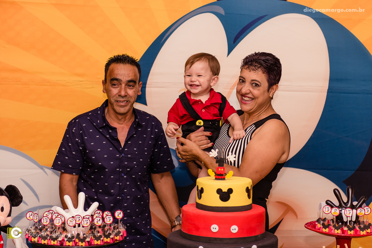 aniversario, festa infantil, bebe, 1 ano, brincadeira, doce, salgadinho, bolo, decoração, brinquedo, espuleto, juce decoracao, familia