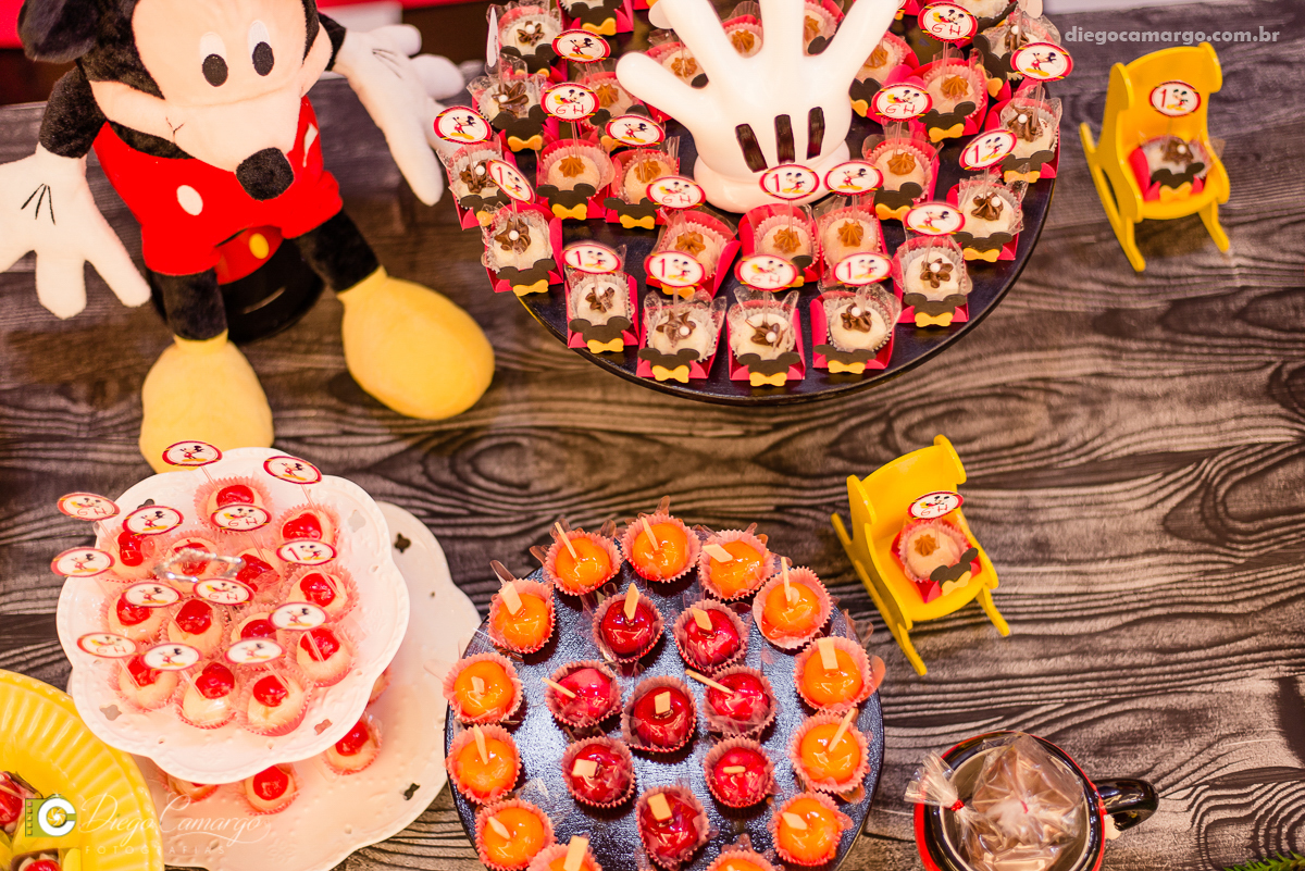 aniversario, festa infantil, bebe, 1 ano, brincadeira, doce, salgadinho, bolo, decoração, brinquedo, espuleto, juce decoracao, familia