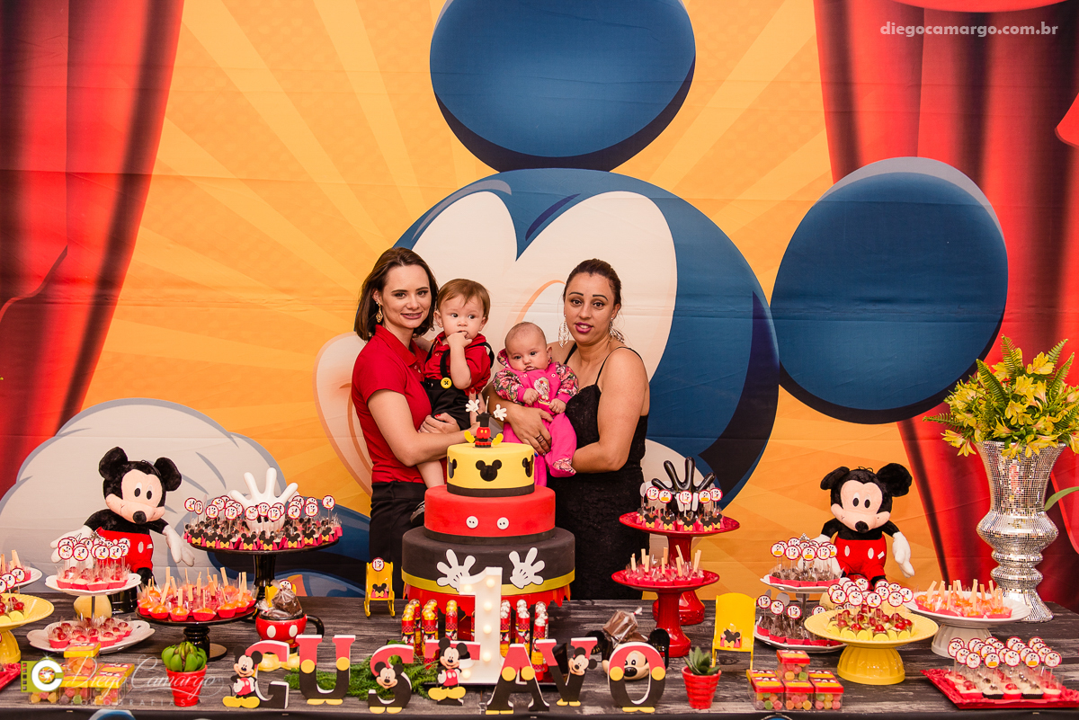 aniversario, festa infantil, bebe, 1 ano, brincadeira, doce, salgadinho, bolo, decoração, brinquedo, espuleto, juce decoracao, familia