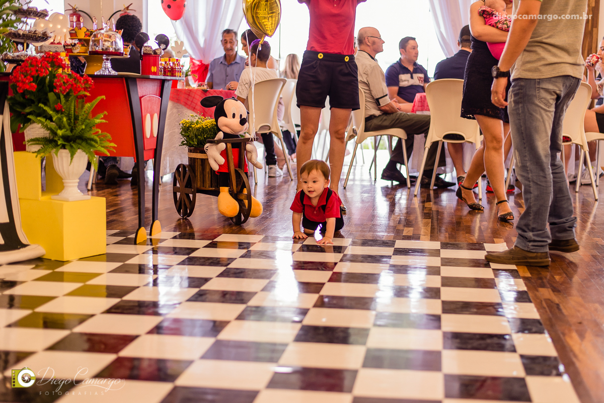 aniversario, festa infantil, bebe, 1 ano, brincadeira, doce, salgadinho, bolo, decoração, brinquedo, espuleto, juce decoracao, familia