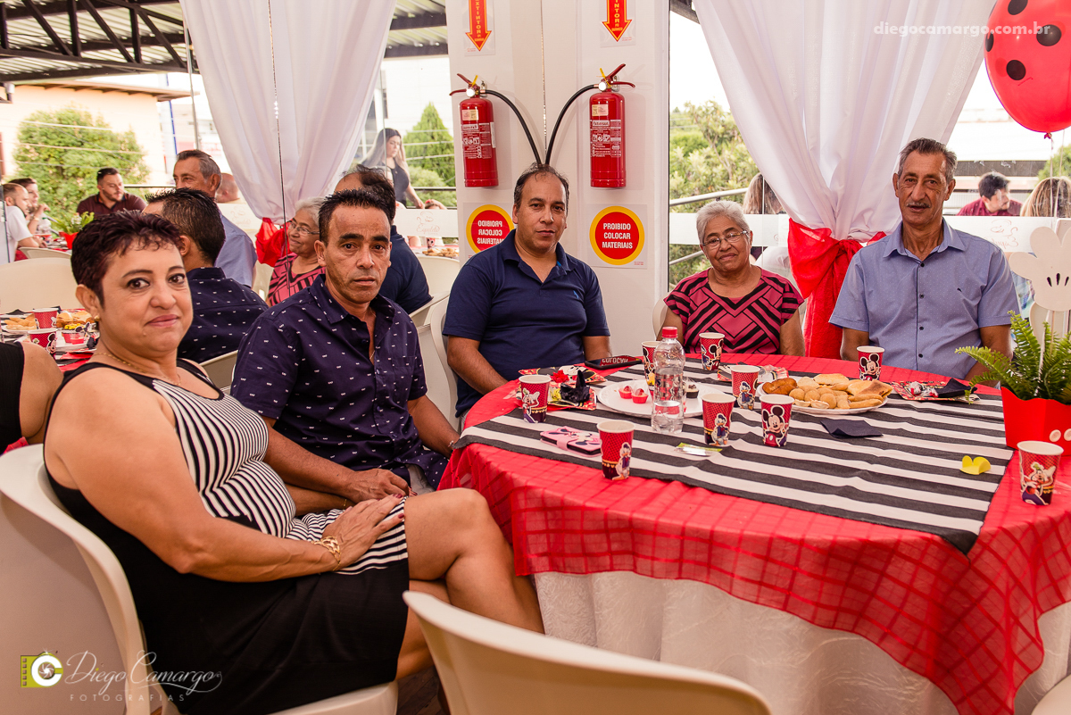 aniversario, festa infantil, bebe, 1 ano, brincadeira, doce, salgadinho, bolo, decoração, brinquedo, espuleto, juce decoracao, familia