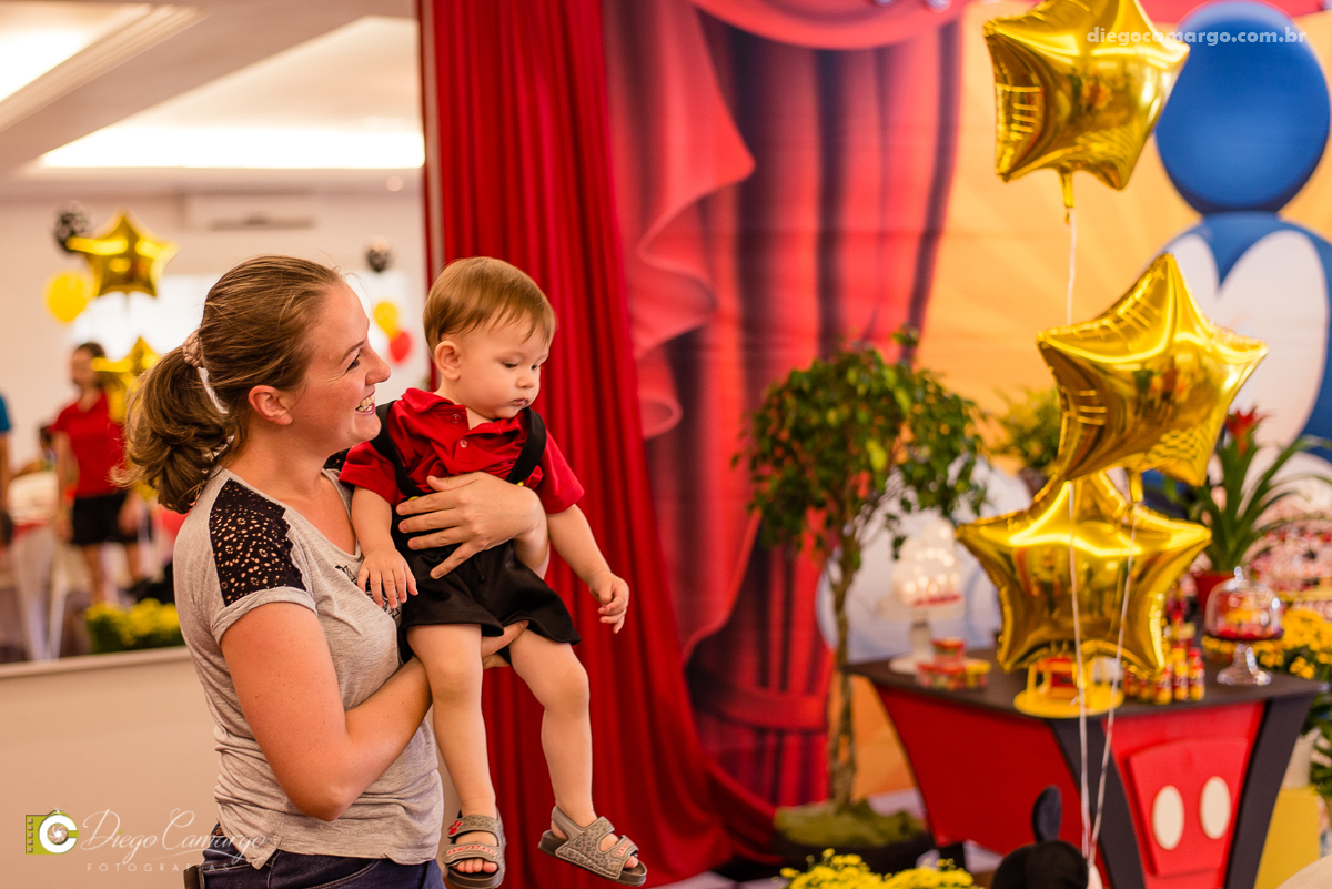 aniversario, festa infantil, bebe, 1 ano, brincadeira, doce, salgadinho, bolo, decoração, brinquedo, espuleto, juce decoracao, familia