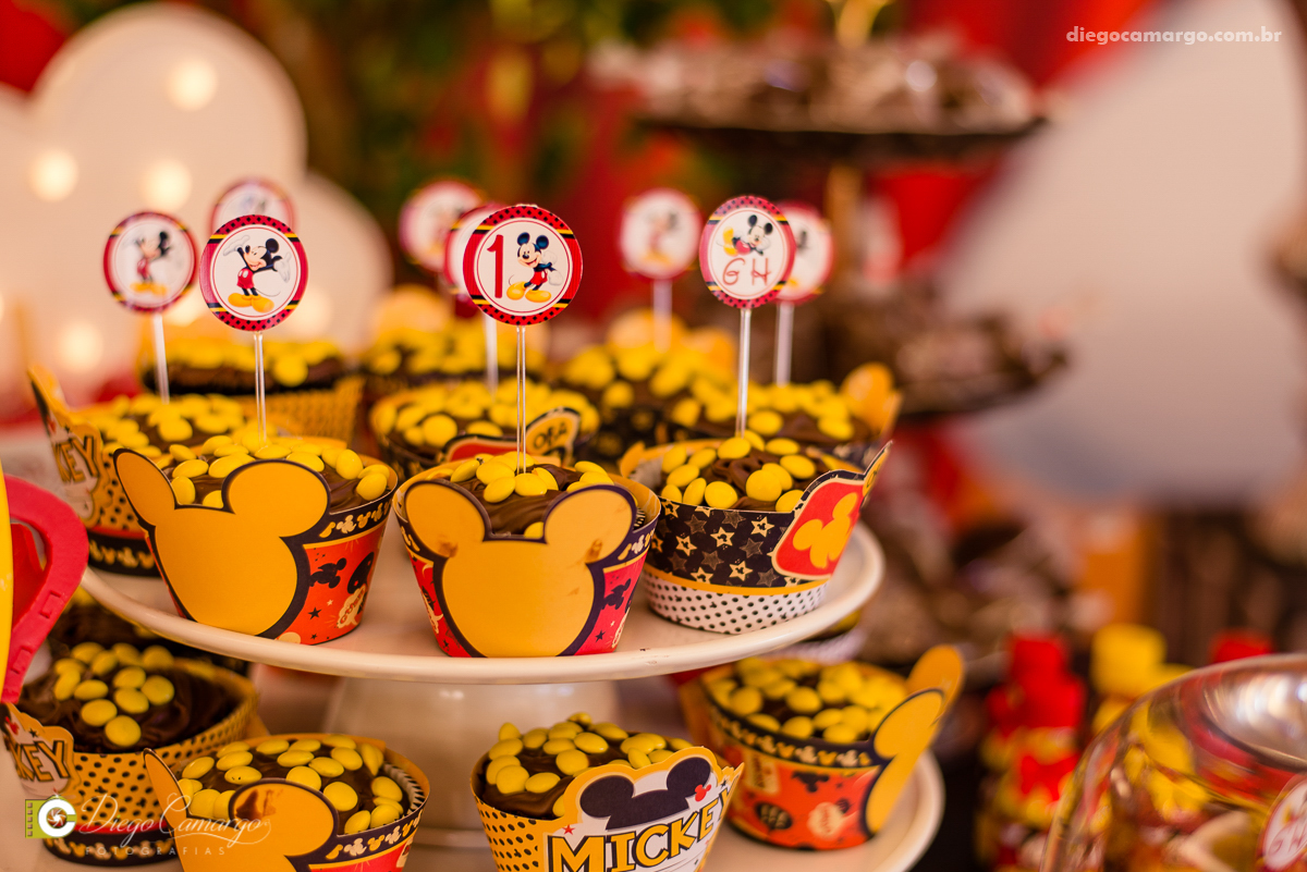 aniversario, festa infantil, bebe, 1 ano, brincadeira, doce, salgadinho, bolo, decoração, brinquedo, espuleto, juce decoracao, familia