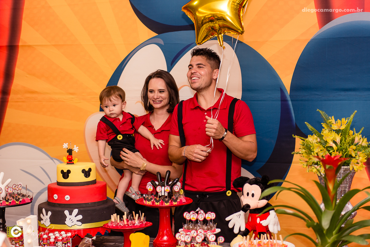 aniversario, festa infantil, bebe, 1 ano, brincadeira, doce, salgadinho, bolo, decoração, brinquedo, espuleto, juce decoracao, familia