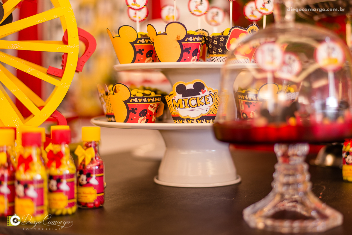 aniversario, festa infantil, bebe, 1 ano, brincadeira, doce, salgadinho, bolo, decoração, brinquedo, espuleto, juce decoracao, familia