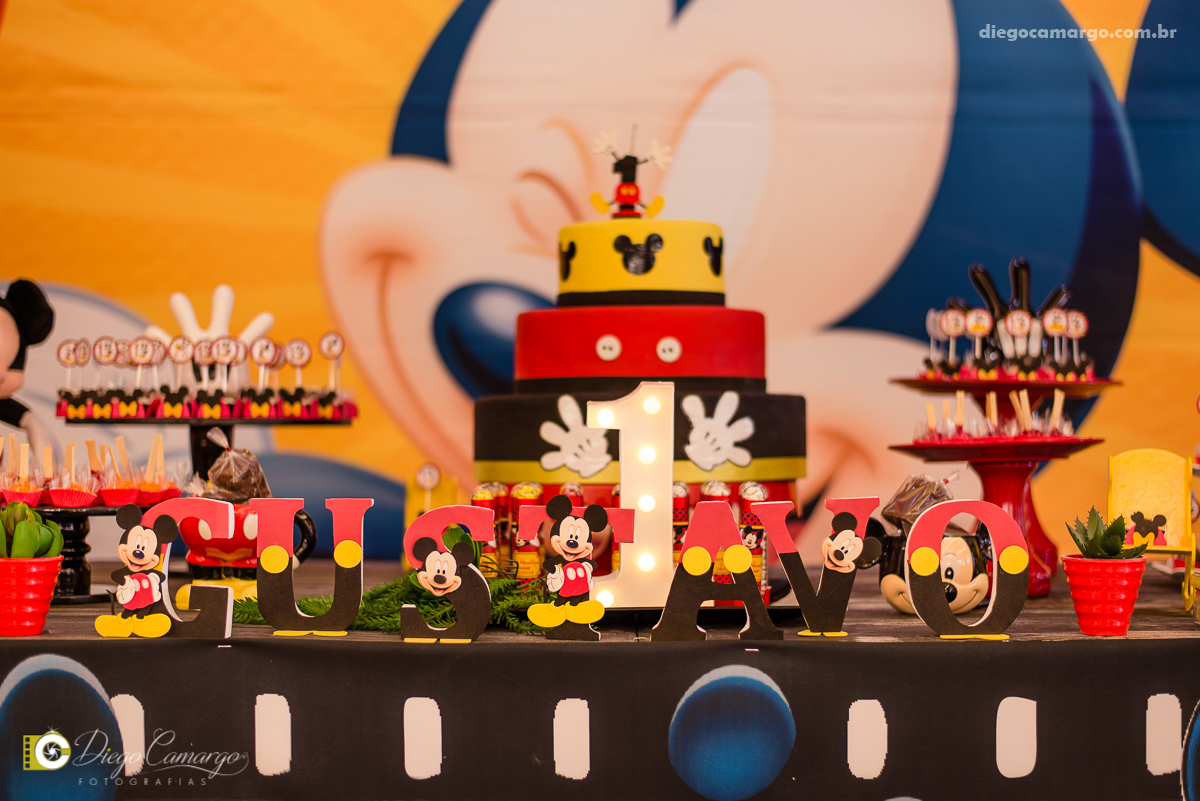 aniversario, festa infantil, bebe, 1 ano, brincadeira, doce, salgadinho, bolo, decoração, brinquedo, espuleto, juce decoracao, familia