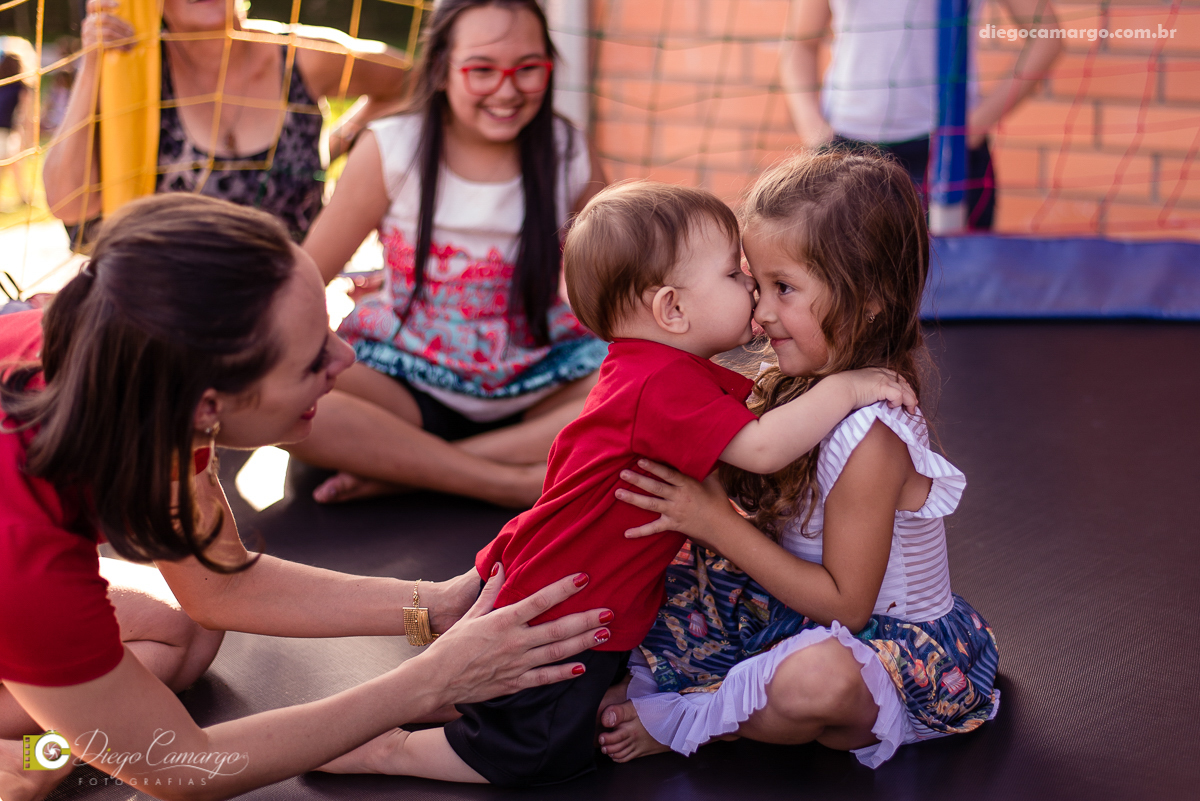 aniversario, festa infantil, bebe, 1 ano, brincadeira, doce, salgadinho, bolo, decoração, brinquedo, espuleto, juce decoracao, familia